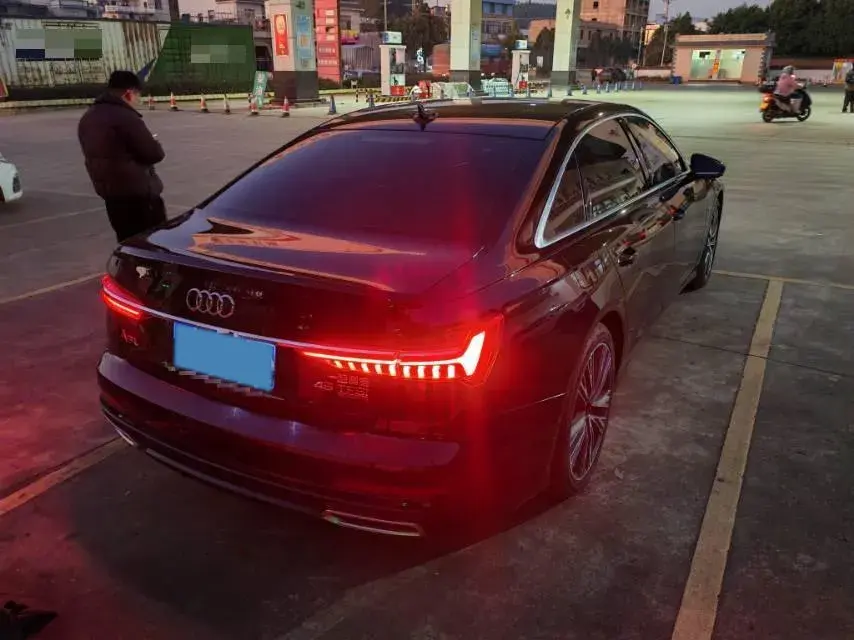 2021 AUDI A6L thumbnail 2