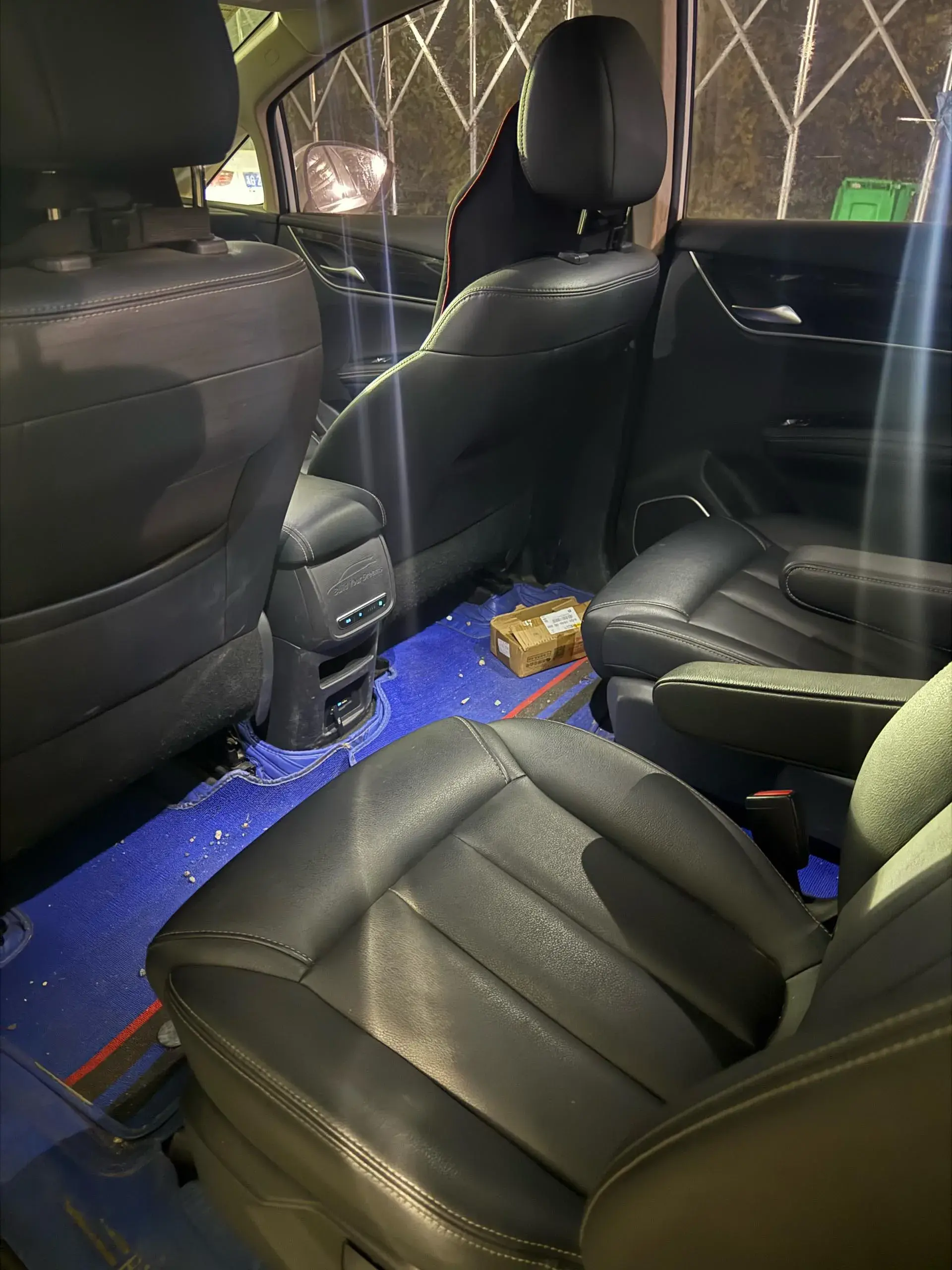 2018 BYD SONG thumbnail 3