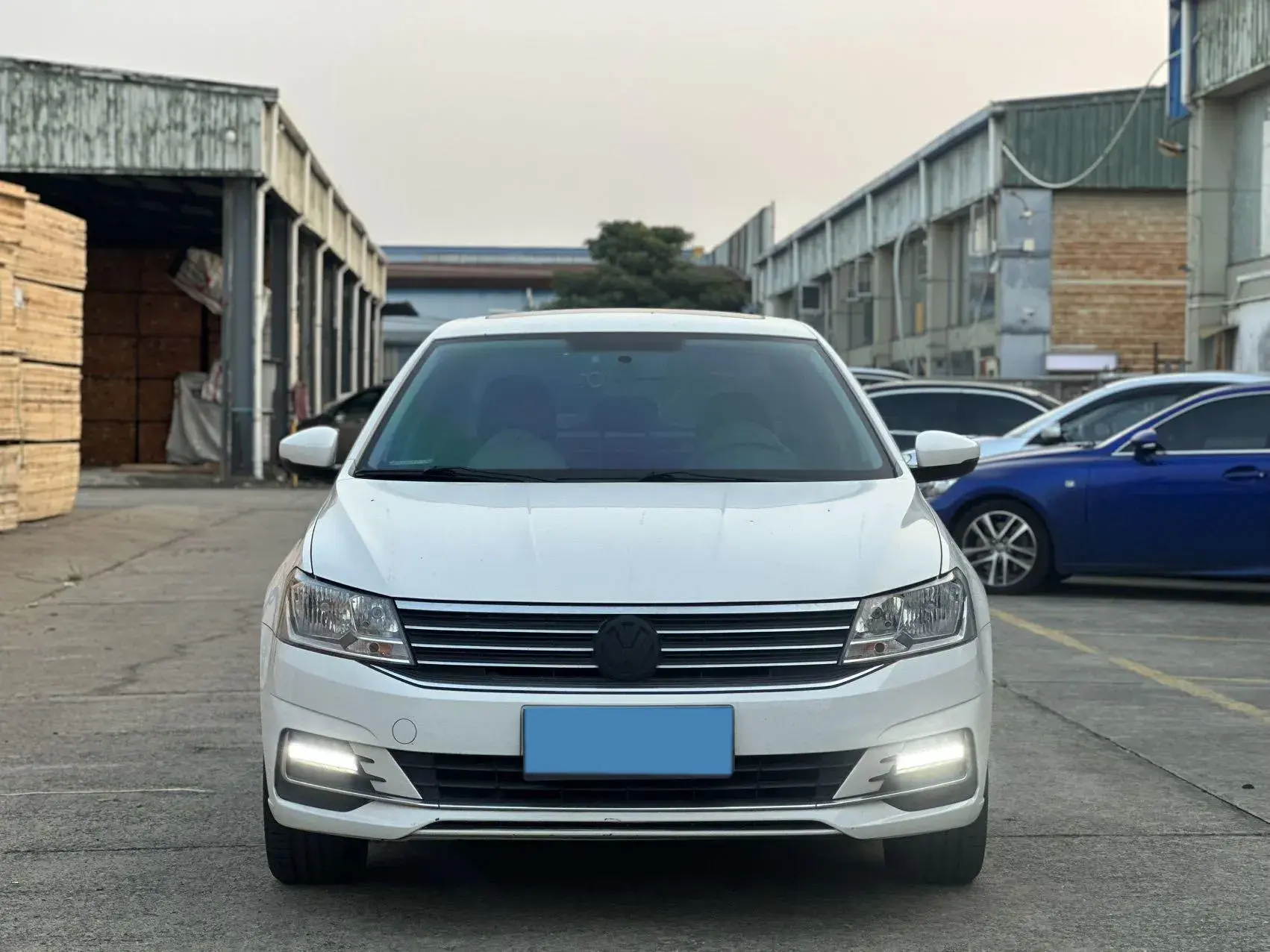 2019 CITROEN C4L thumbnail 2