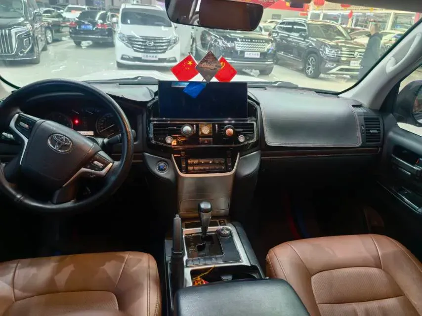 2015 Toyota Land Cruiser 4.0L 275HP V6 5AT,autocango,china used car exporter,china ev exporter,chinese used car exporter,chinese used ev exporter