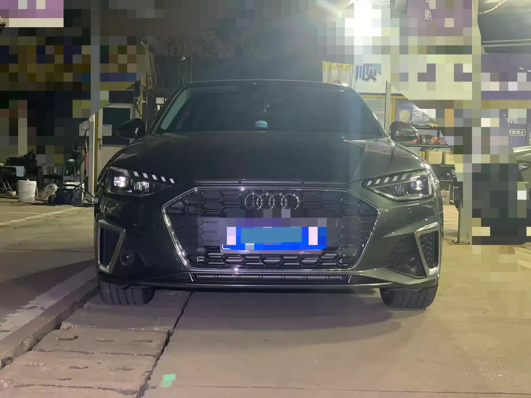 2022 AUDI A4L thumbnail 2