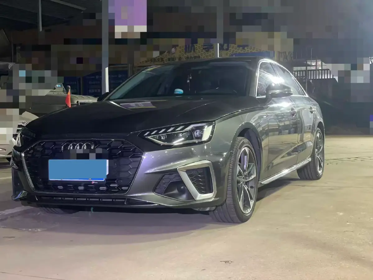 2022 Audi A4L 2.0T 190HP L4 7DCT