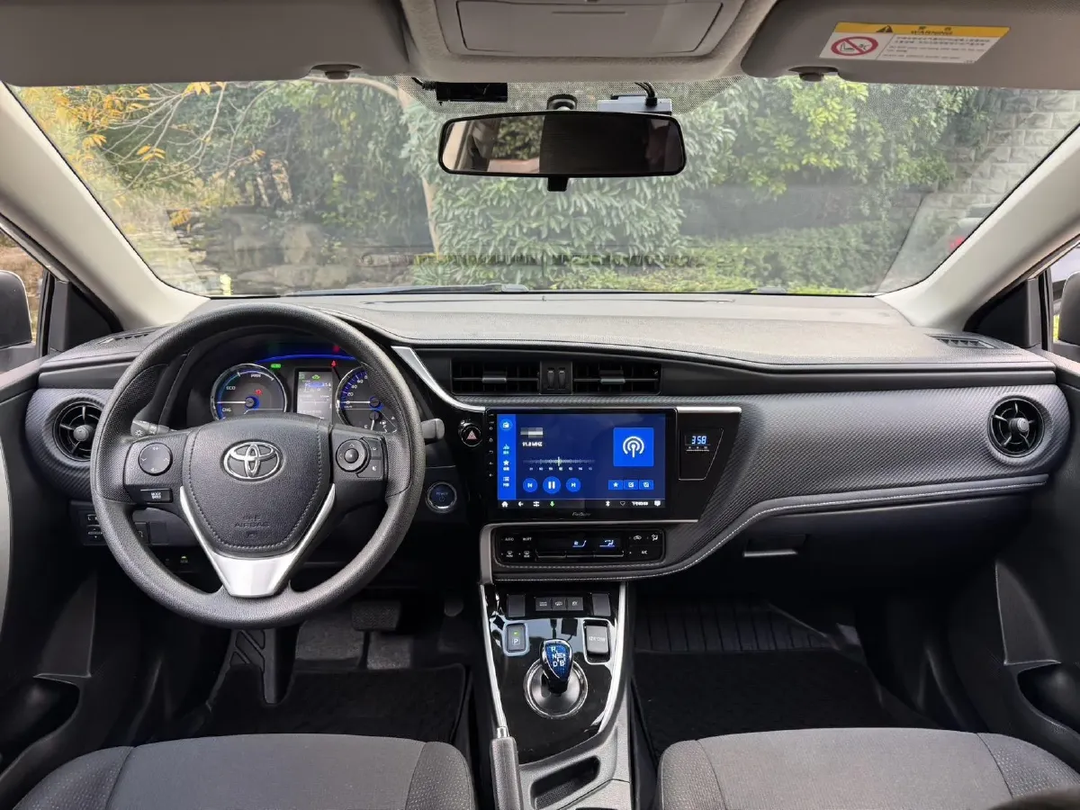 2019 Toyota Corolla Hybird E+ 1.8L 99HP L4 E-CVT PHEV 10.5KWH,autocango,china used car exporter,china ev exporter,chinese used car exporter,chinese used ev exporter