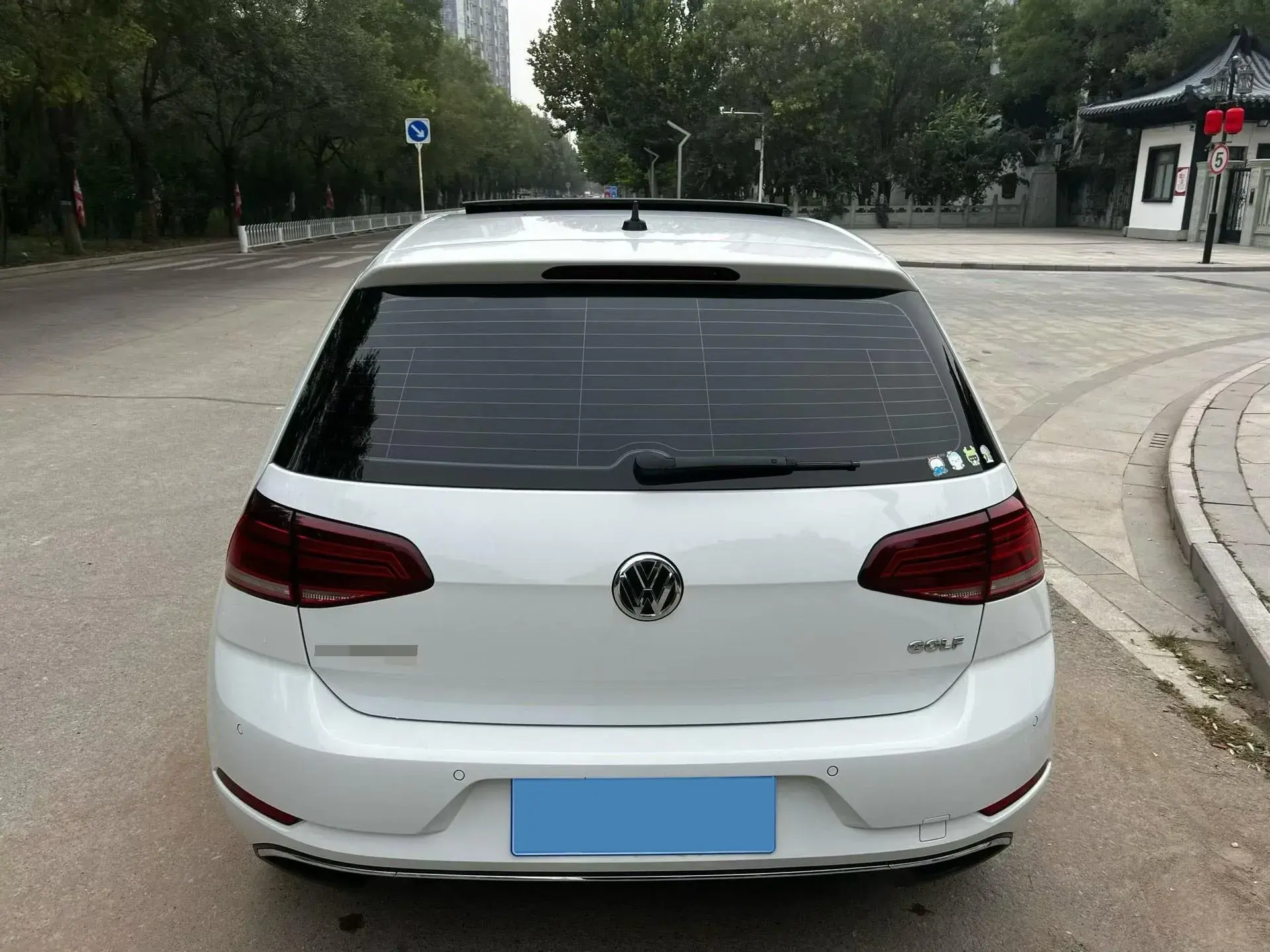 2019 BRILLIANCE AUTO thumbnail 4