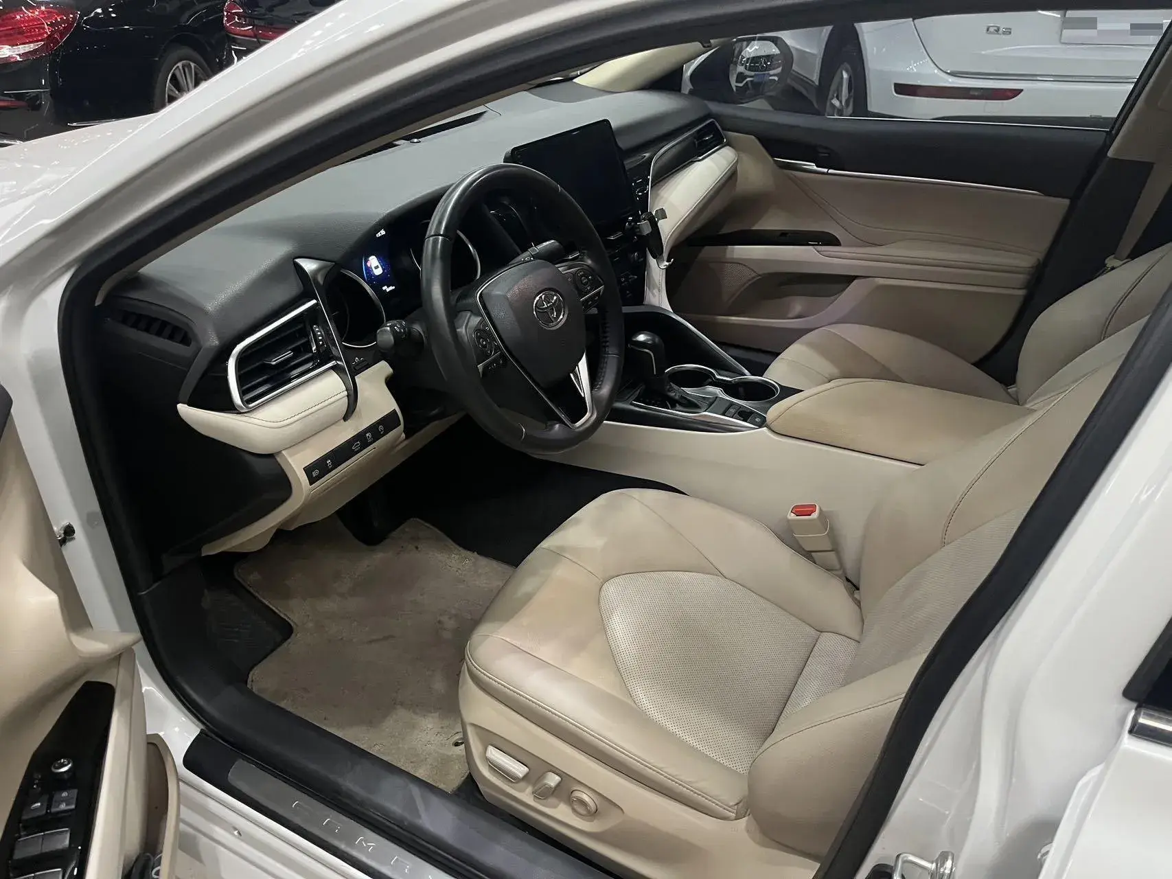 2021 TOYOTA CAMRY thumbnail 3