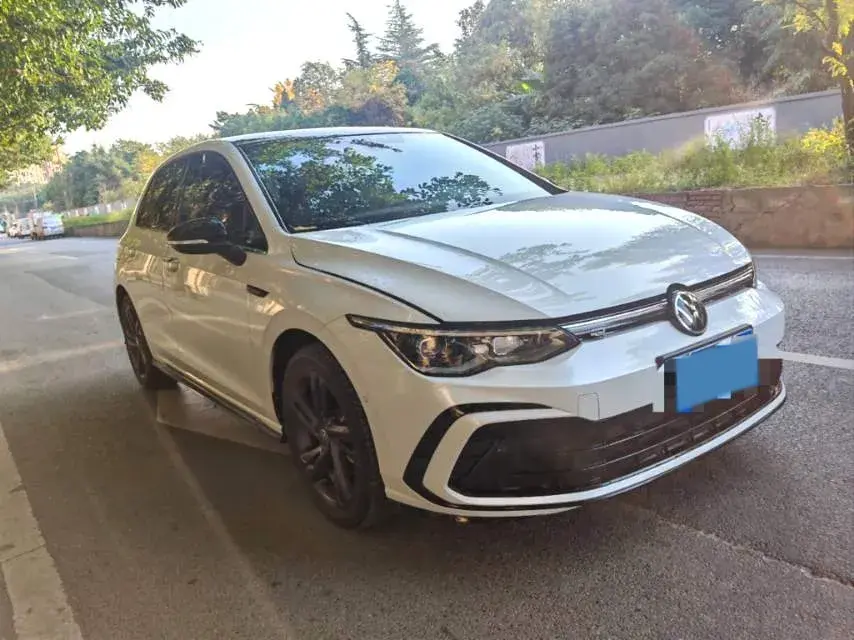 2021 VOLKSWAGEN GOLF thumbnail 2