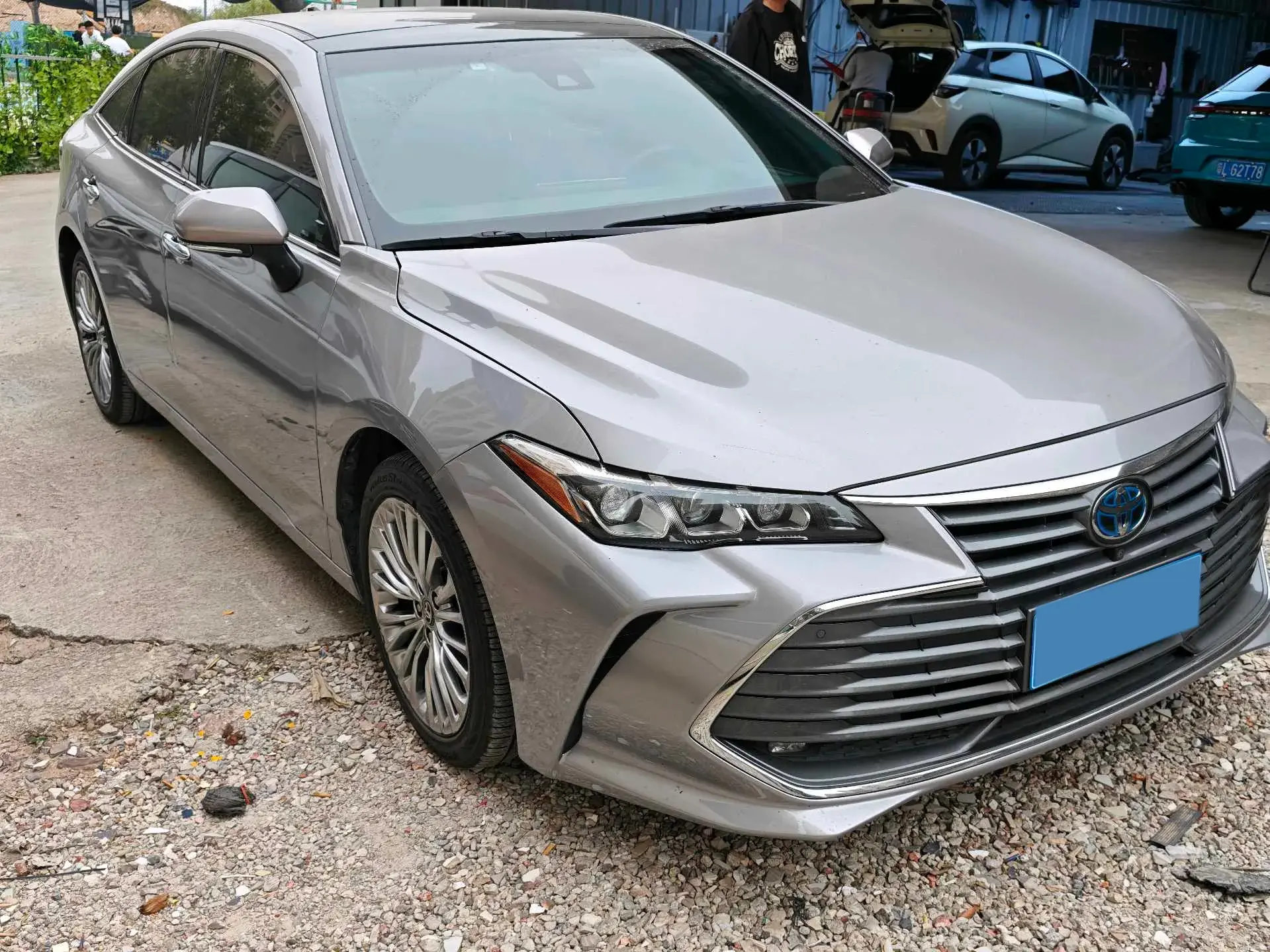 2019 TOYOTA AVALON thumbnail 2