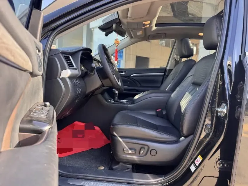 2019 HanTeng V7 1.5T 156HP L4 6AT,autocango,china used car exporter,china ev exporter,chinese used car exporter,chinese used ev exporter