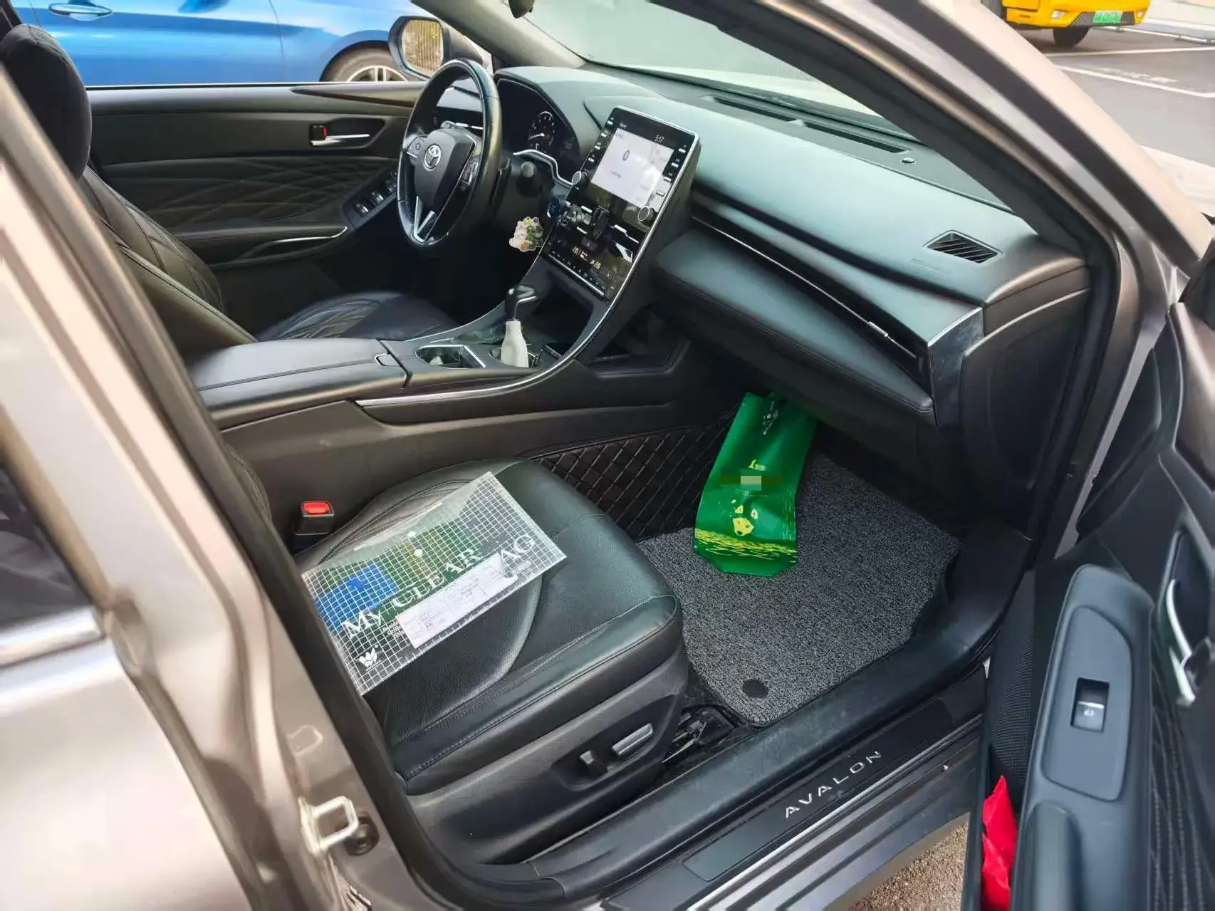 2019 TOYOTA AVALON thumbnail 4