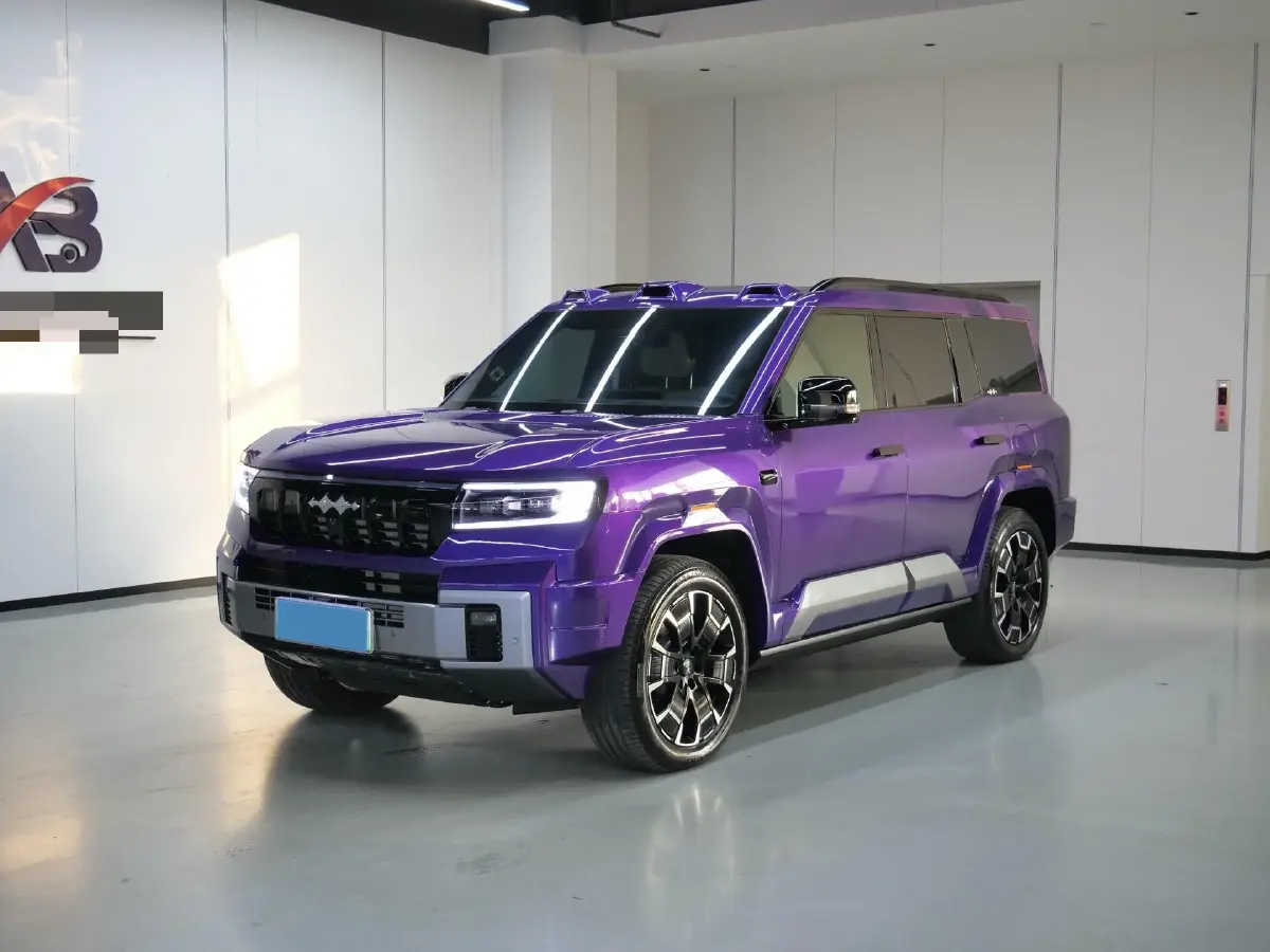 2025 FangChengBao Bao 8 2.0T 245HP L4 E-CVT PHEV 36.8KWH