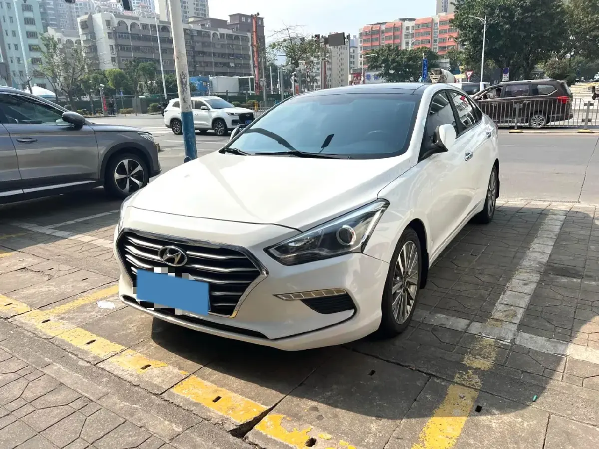 2017 Hyundai Mistra 1.8L 143HP L4 6AT