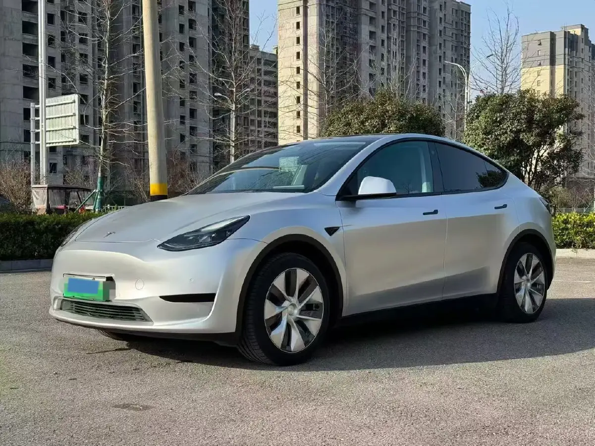 2022 Tesla Model Y BEV 60KWH