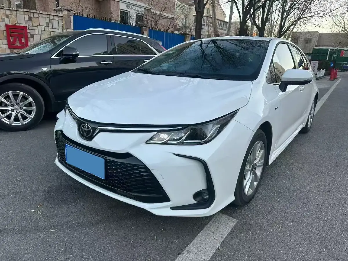 2024 Toyota Corolla 1.8L 98HP L4 E-CVT Hybrid