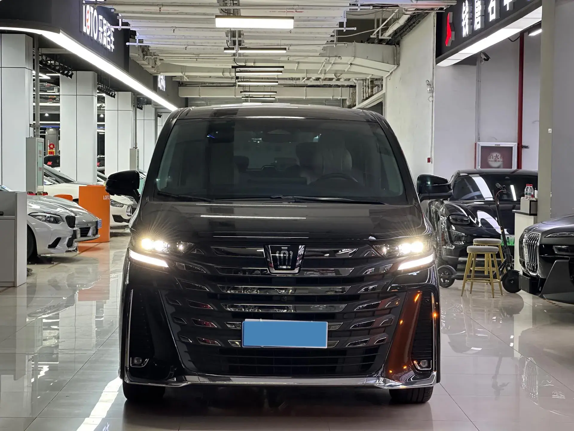 2025 TOYOTA ALPHARD thumbnail 3