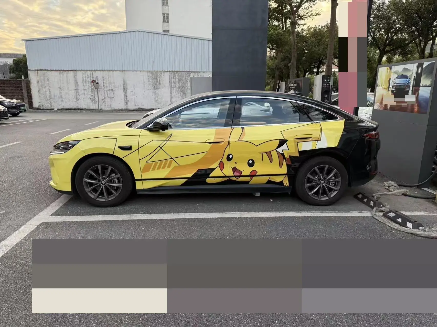 2025 BYD QINL thumbnail 3