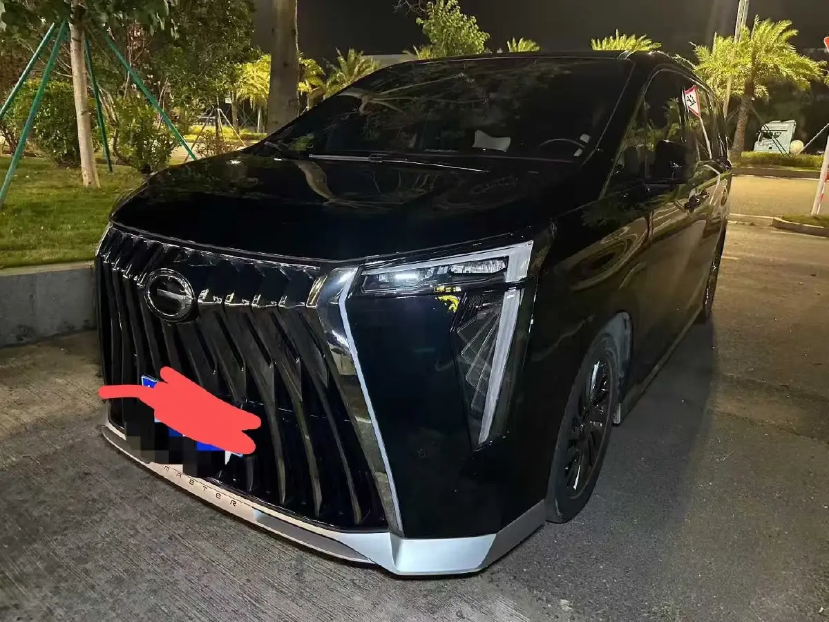 2023 GAC Trumpchi M8 2.0T 190HP L4 E-CVT Hybrid