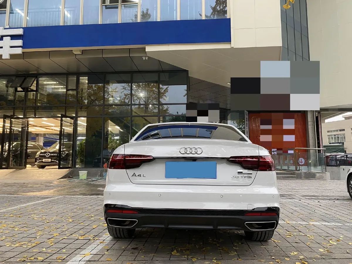 2024 Audi A4L 2.0T 190HP L4 7DCT,autocango,china used car exporter,china ev exporter,chinese used car exporter,chinese used ev exporter