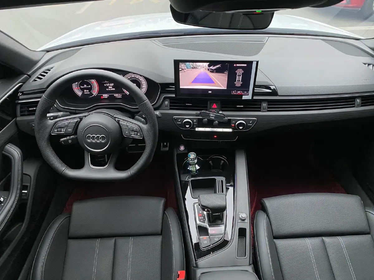 2024 Audi A4L 2.0T 190HP L4 7DCT,autocango,china used car exporter,china ev exporter,chinese used car exporter,chinese used ev exporter