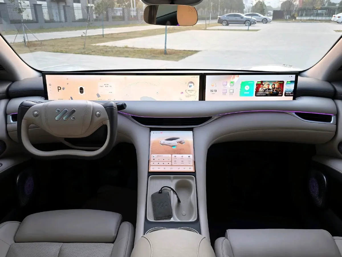 2023 IM LS6 BEV 71KWH,autocango,china used car exporter,china ev exporter,chinese used car exporter,chinese used ev exporter