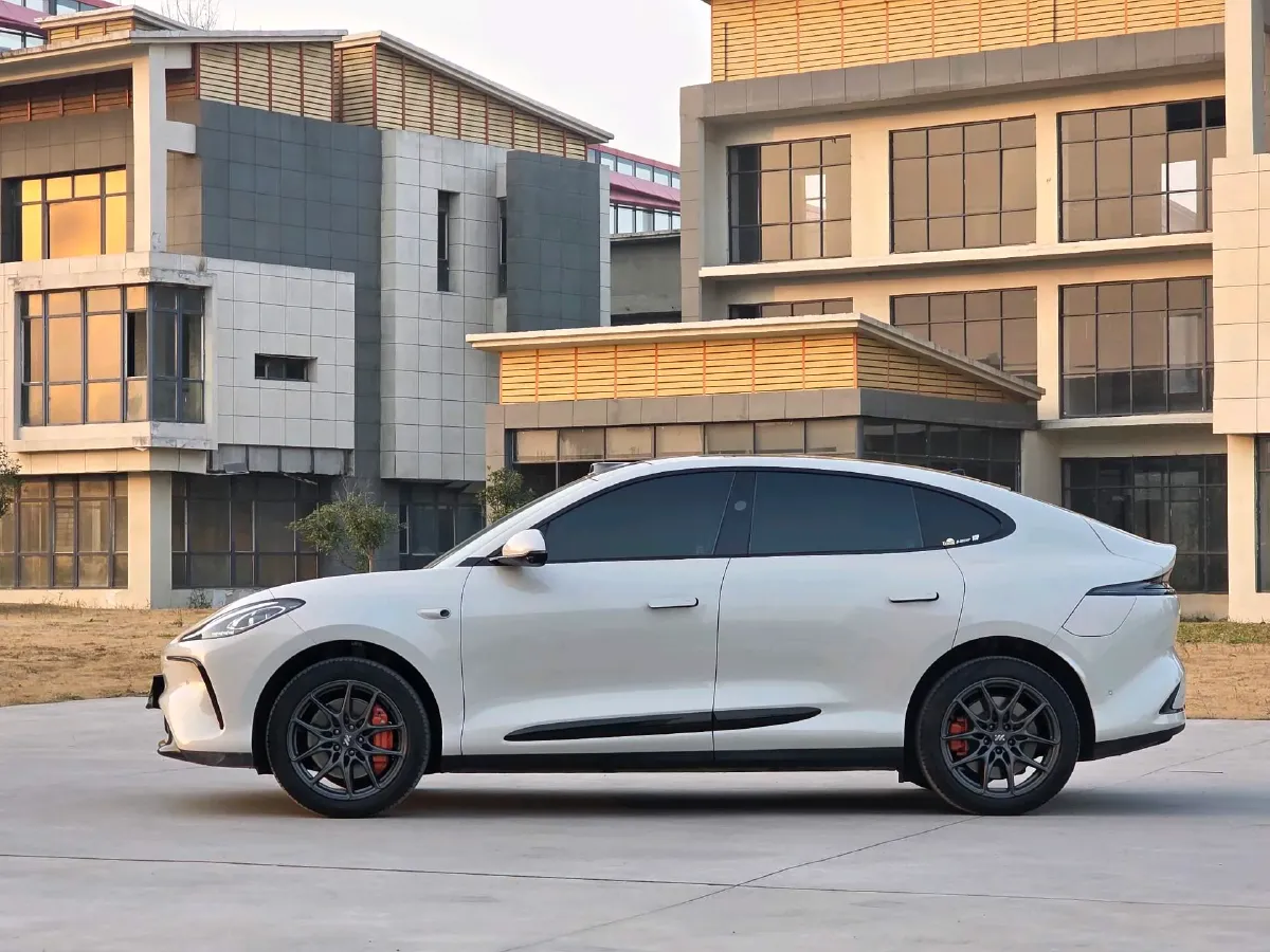 2023 IM LS6 BEV 71KWH,autocango,china used car exporter,china ev exporter,chinese used car exporter,chinese used ev exporter