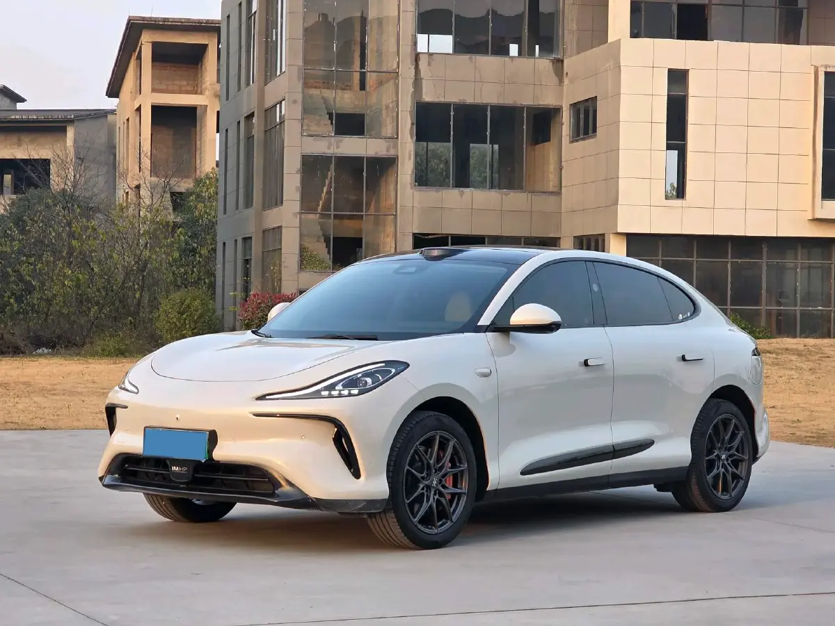 2023 IM LS6 BEV 71KWH