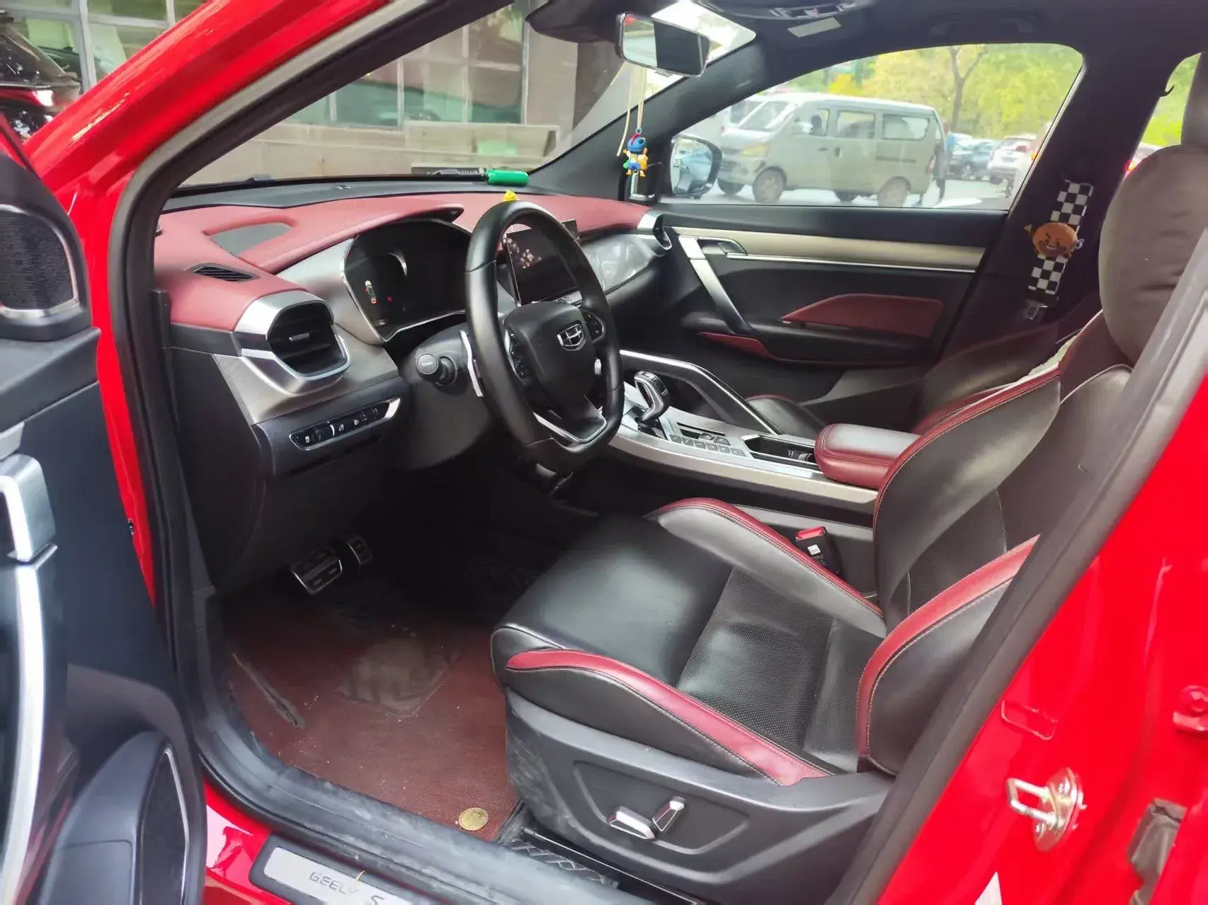 2019 GEELY COOLRAY thumbnail 2