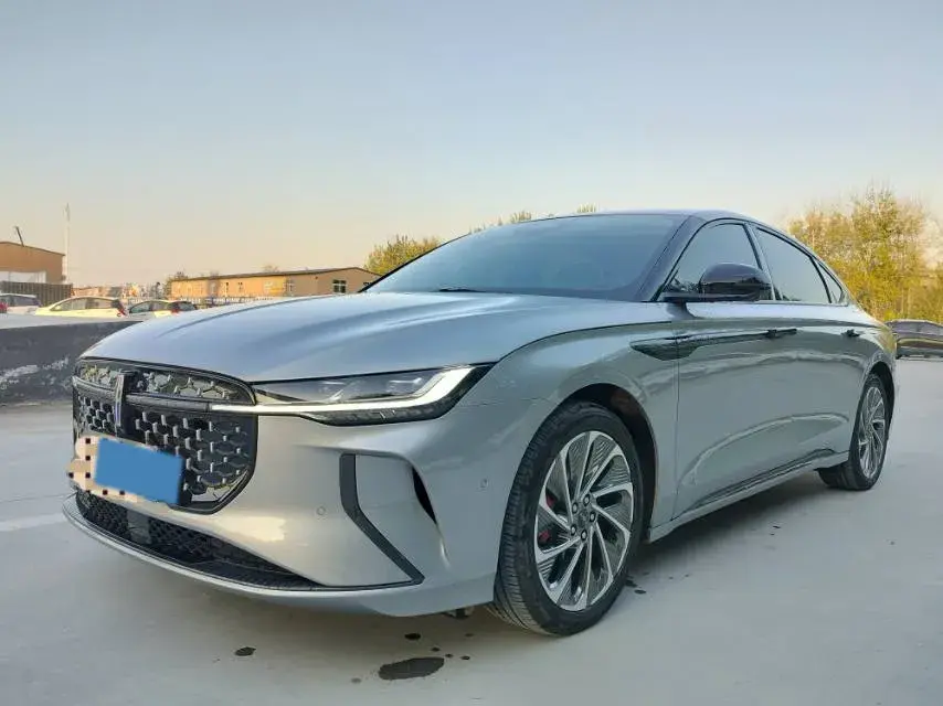 2024 Lincoln Z 2.0T 294HP L4 E-CVT Hybrid