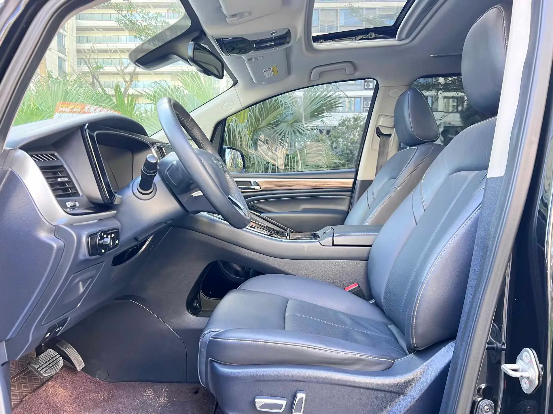 2021 GAC TRUMPCHI thumbnail 4