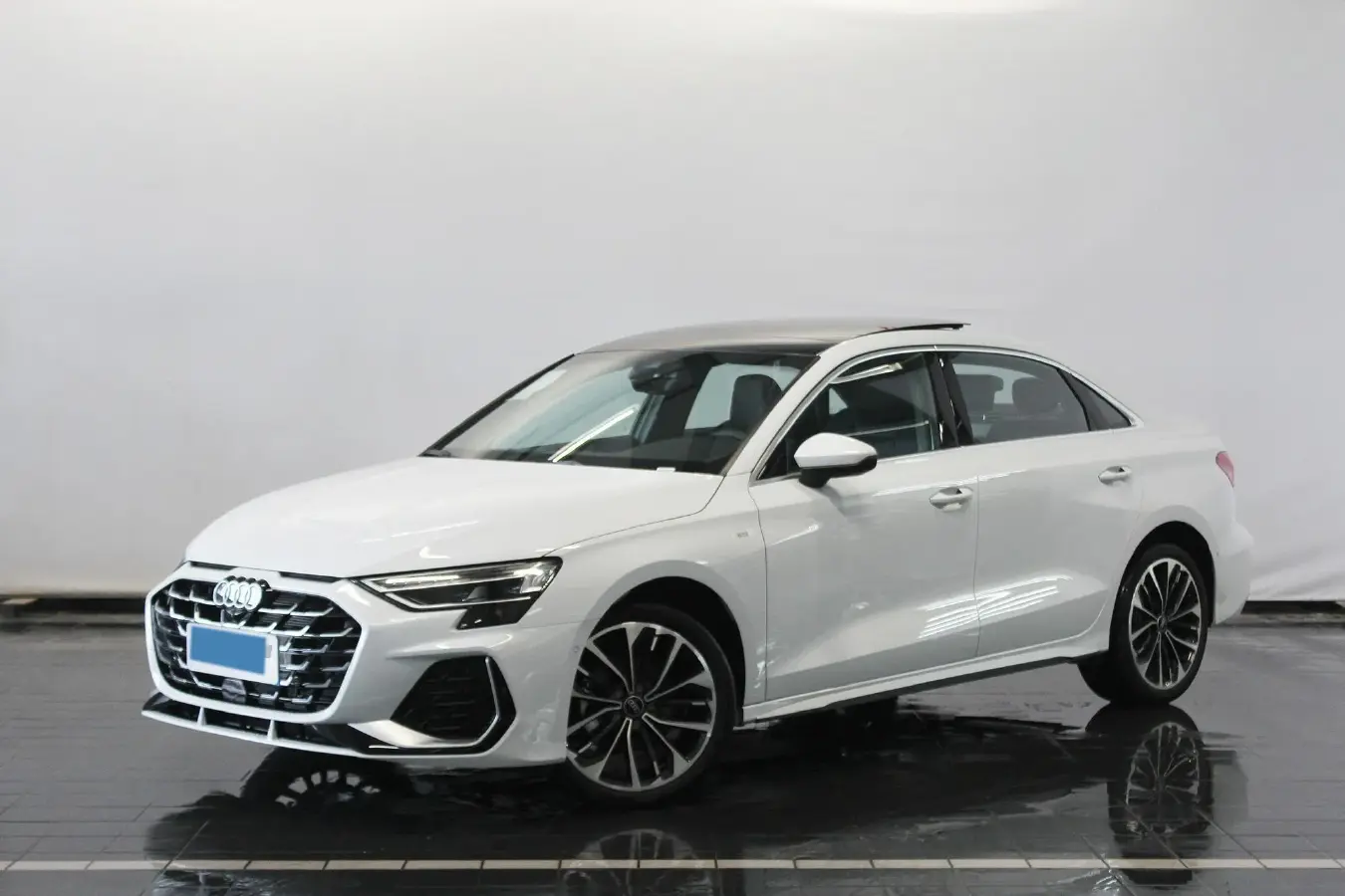 2025 Audi A3 1.5T 160HP L4 7DCT