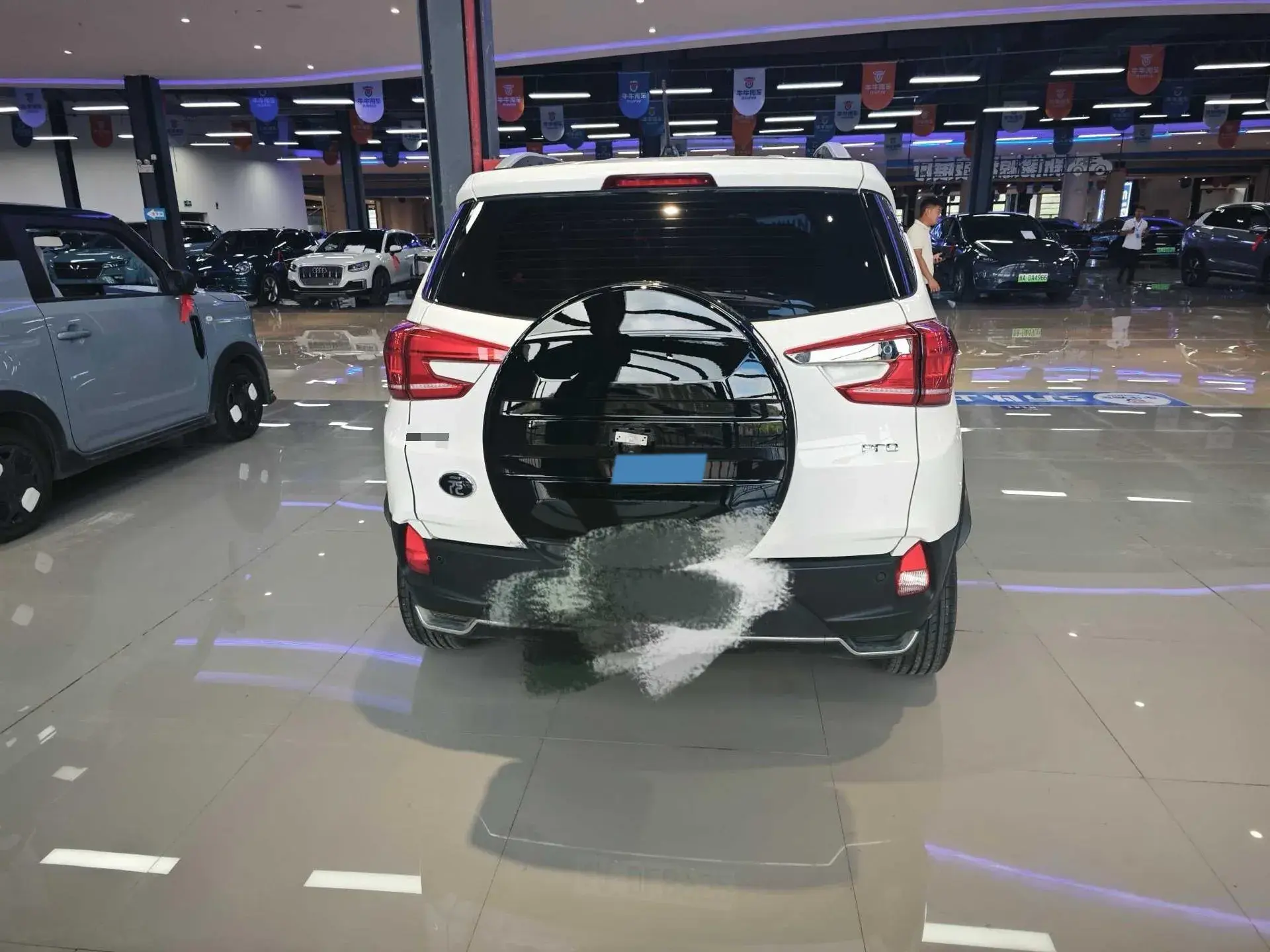 2023 BYD YUAN thumbnail 2