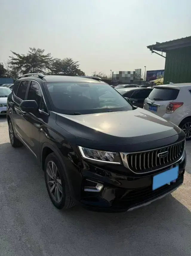 2022 GEELY OKAVANGO thumbnail 3