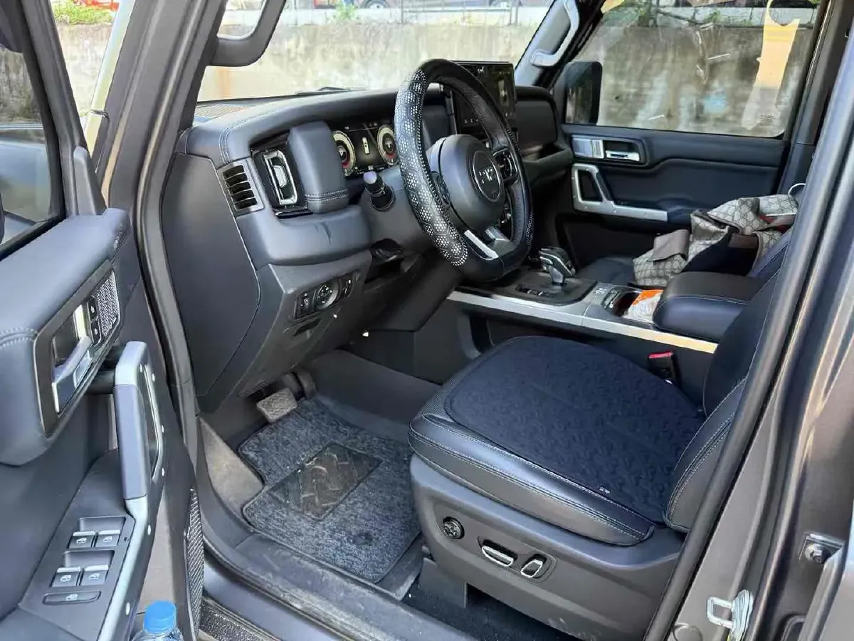 2024 212 212 T01 2.0T 252HP L4 8AT,autocango,china used car exporter,china ev exporter,chinese used car exporter,chinese used ev exporter