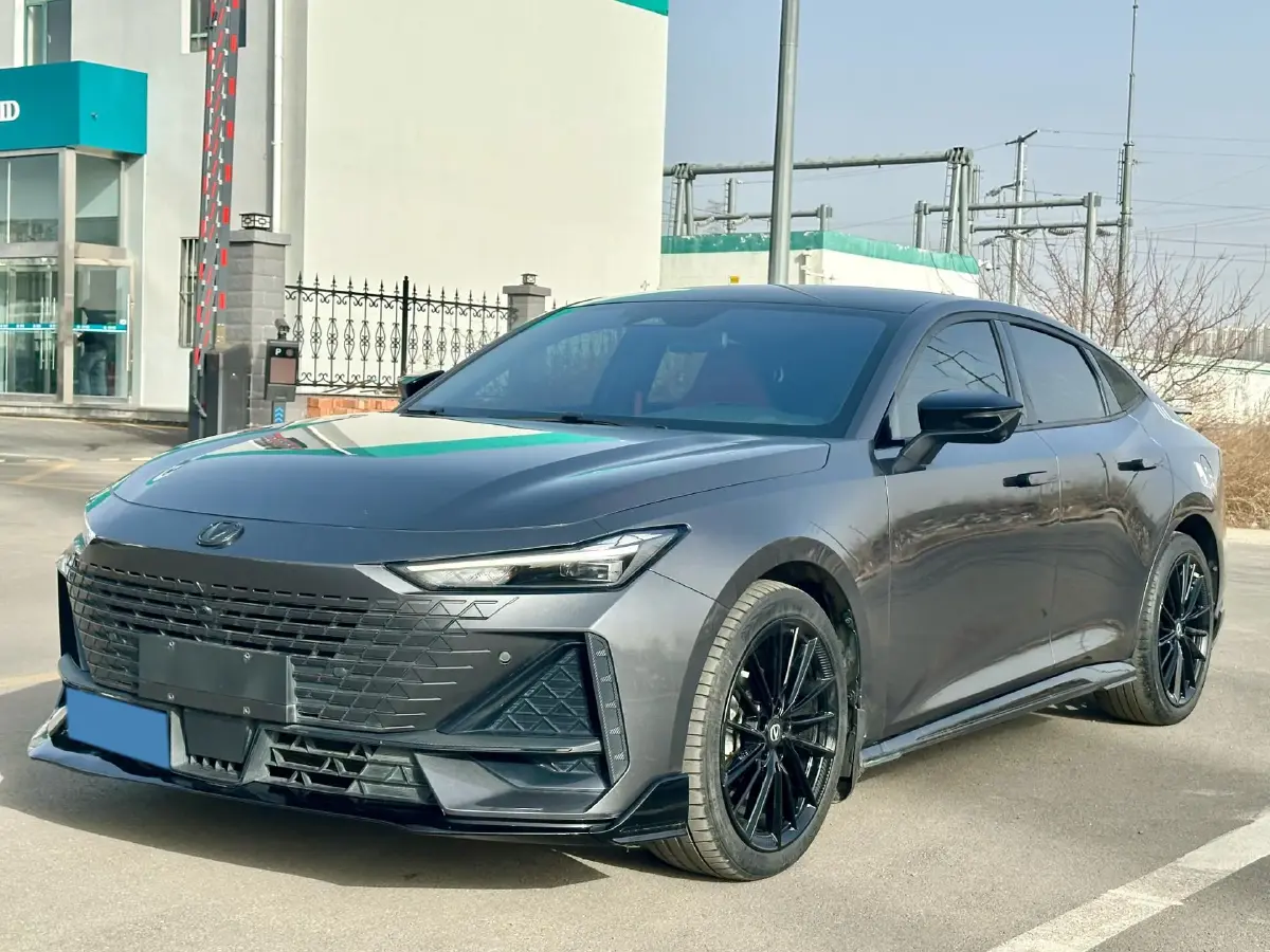2023 ChangAn UNI-V 1.5T 188HP L4 7DCT