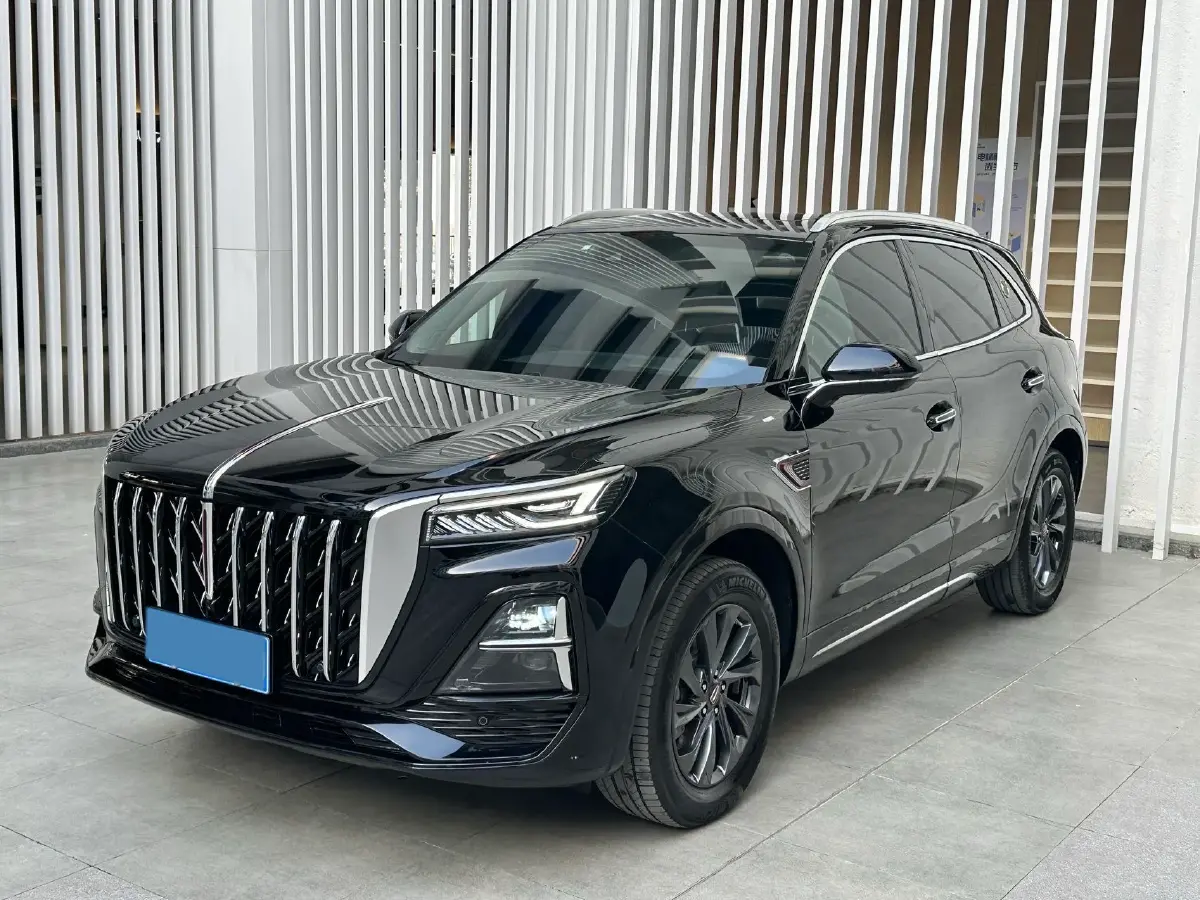 2023 HongQi HS5 2.0T 252HP L4 8AT