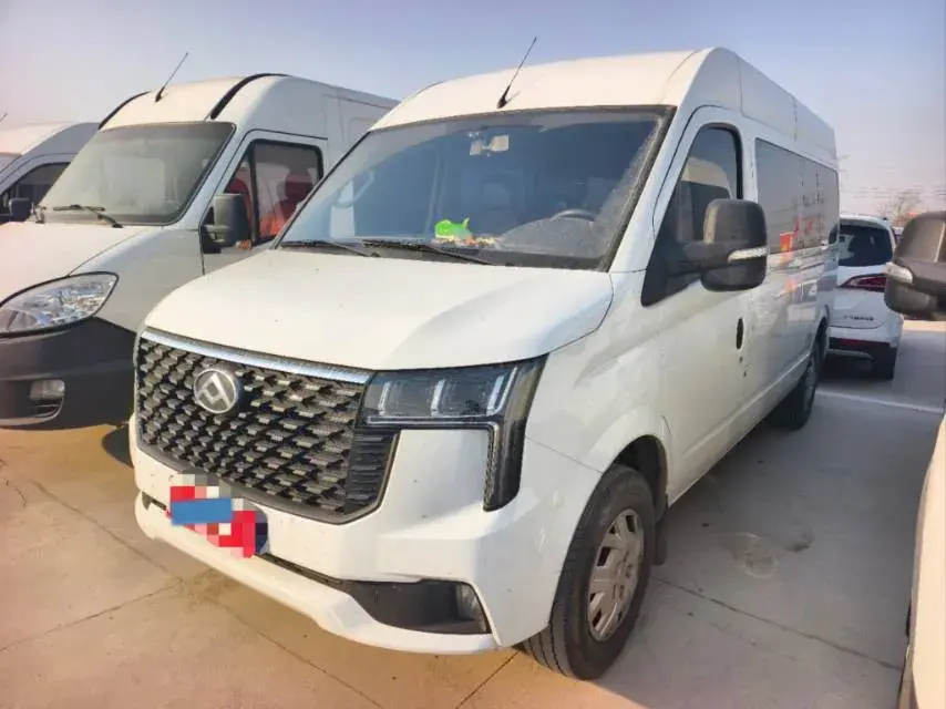 2023 MAXUS XinTu V80 2.0T 127HP L4 6MT