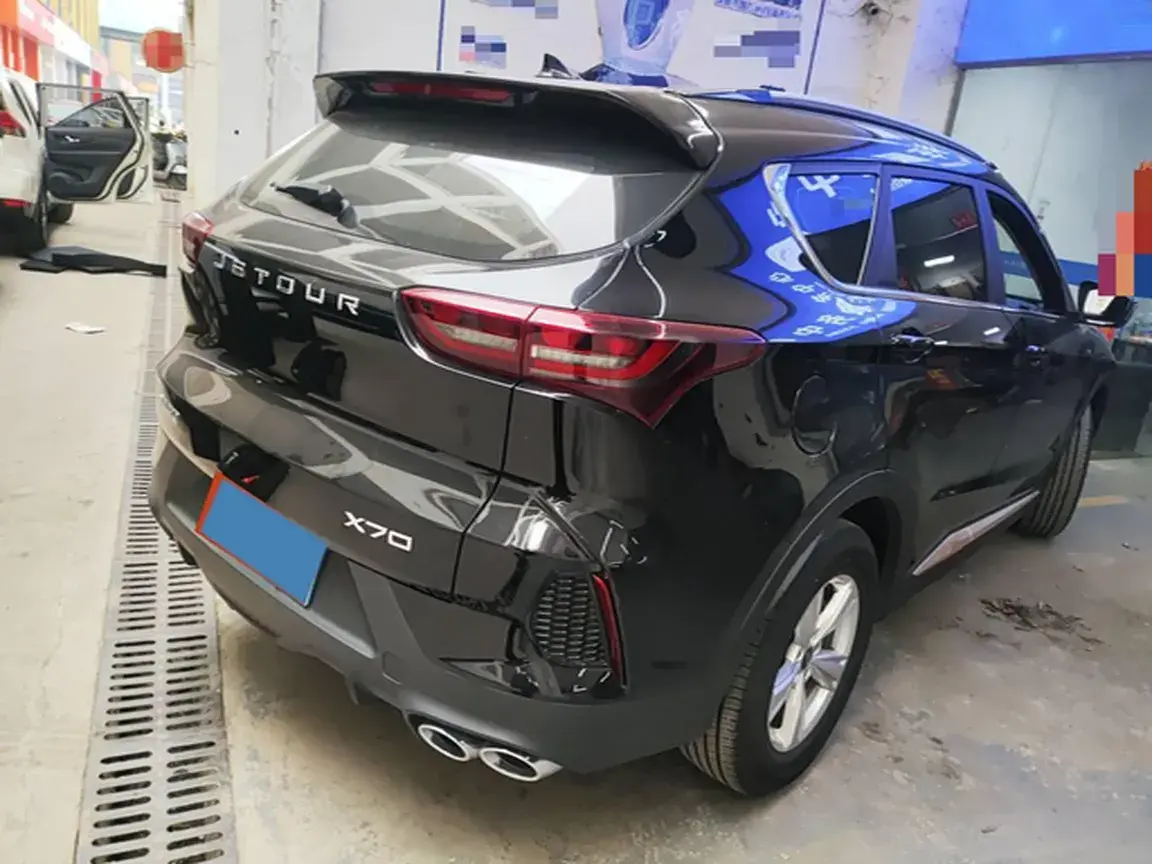 2025 JETOUR X70 thumbnail 2