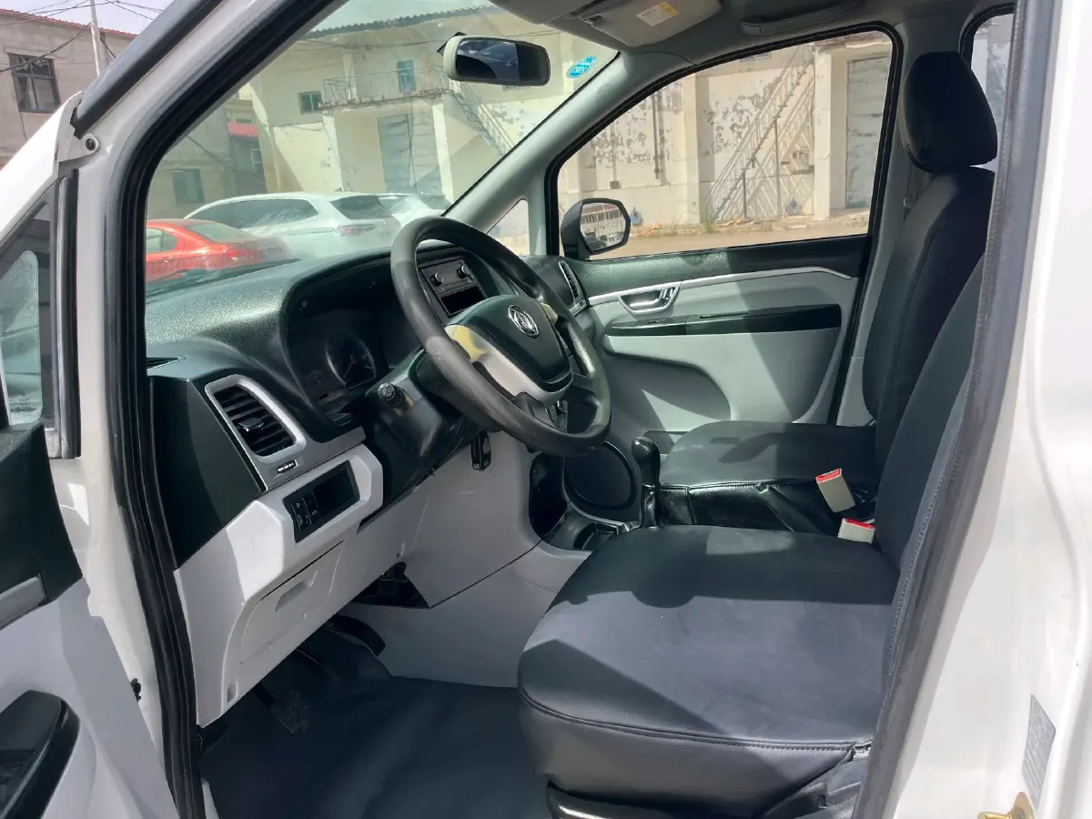 2016 Dongfeng ShuaiKe 1.5L 102HP L4 5MT,autocango,china used car exporter,china ev exporter,chinese used car exporter,chinese used ev exporter