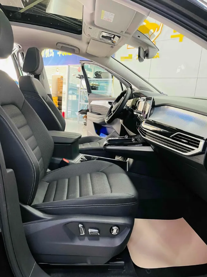 2025 Volkswagen Talagon 2.0T 220HP L4 7DCT,autocango,china used car exporter,china ev exporter,chinese used car exporter,chinese used ev exporter