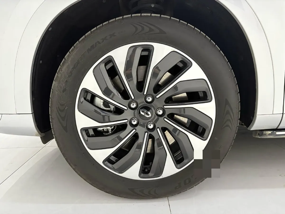 2024 AITO AITO M7 1.5T 152HP L4 REEV 40KWH,autocango,china used car exporter,china ev exporter,chinese used car exporter,chinese used ev exporter