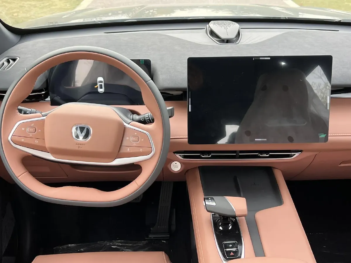 2024 ChangAn UNI-Z 1.5L 98HP L4 E-CVT PHEV 18.4KWH,autocango,china used car exporter,china ev exporter,chinese used car exporter,chinese used ev exporter