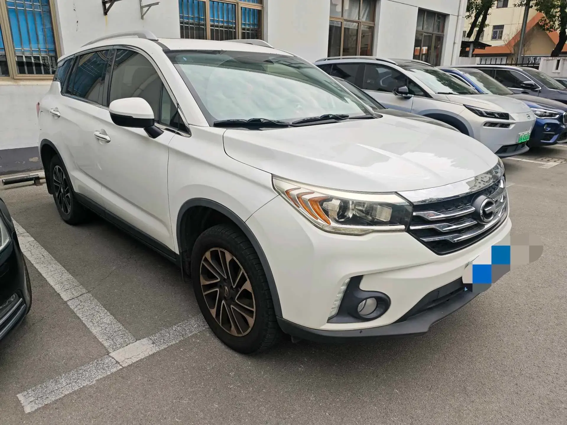 2017 GAC TRUMPCHI thumbnail 2