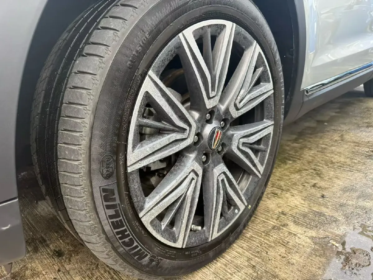 2022 HongQi HS5 2.0T 224HP L4 6AT,autocango,china used car exporter,china ev exporter,chinese used car exporter,chinese used ev exporter