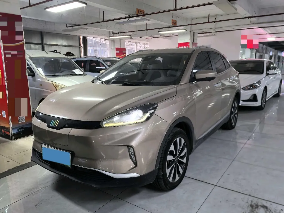 2019 BMW 2 Series Wagon 1.5T 136HP L3 6AT,autocango,china used car exporter,china ev exporter,chinese used car exporter,chinese used ev exporter