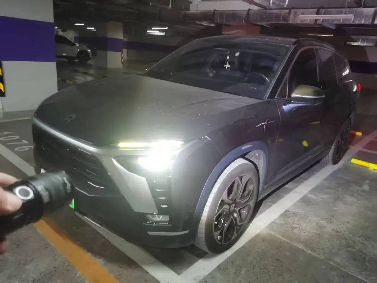 2020 NIO ES8 BEV 70KWH