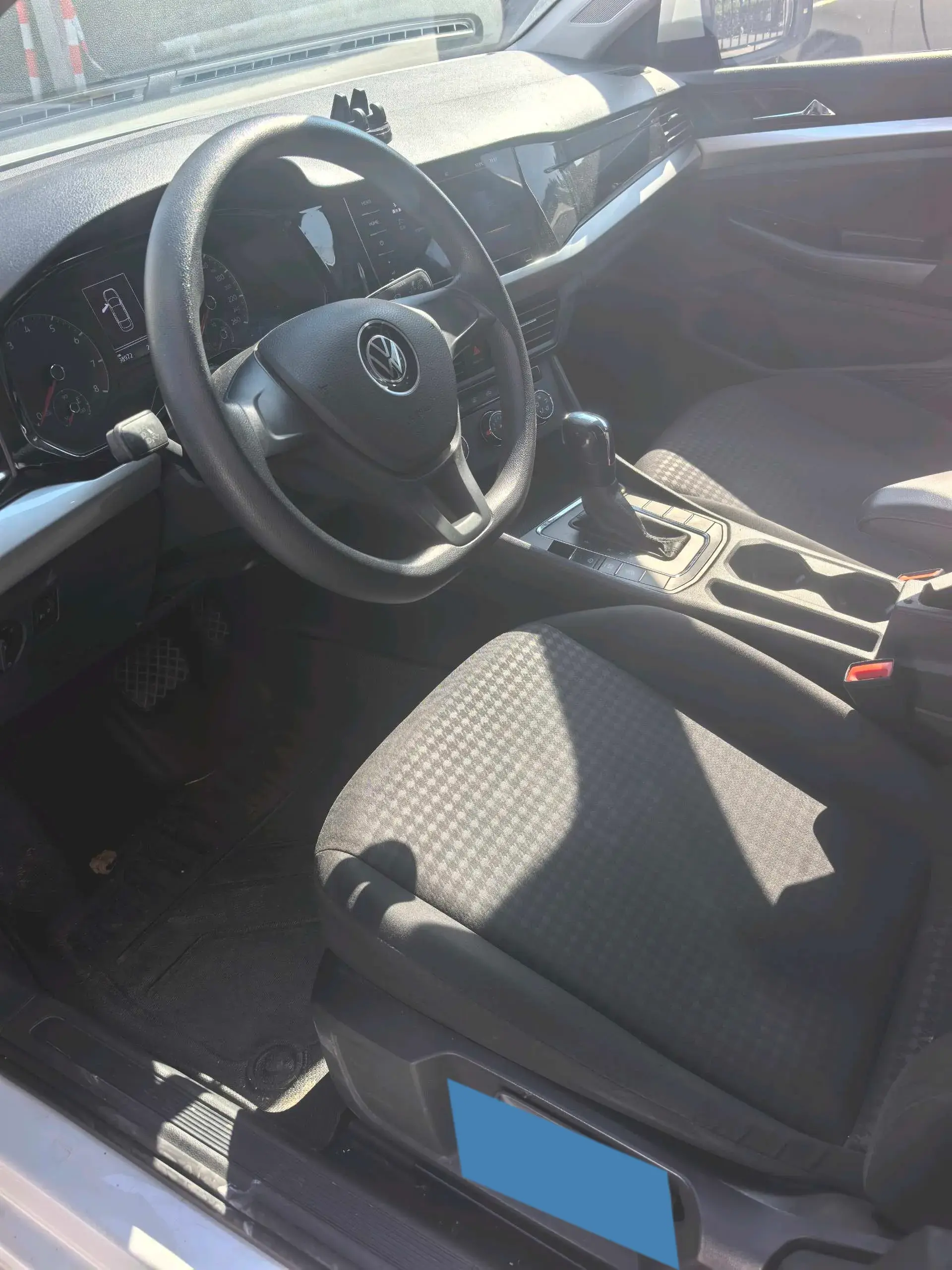 2021 VOLKSWAGEN BORA thumbnail 4