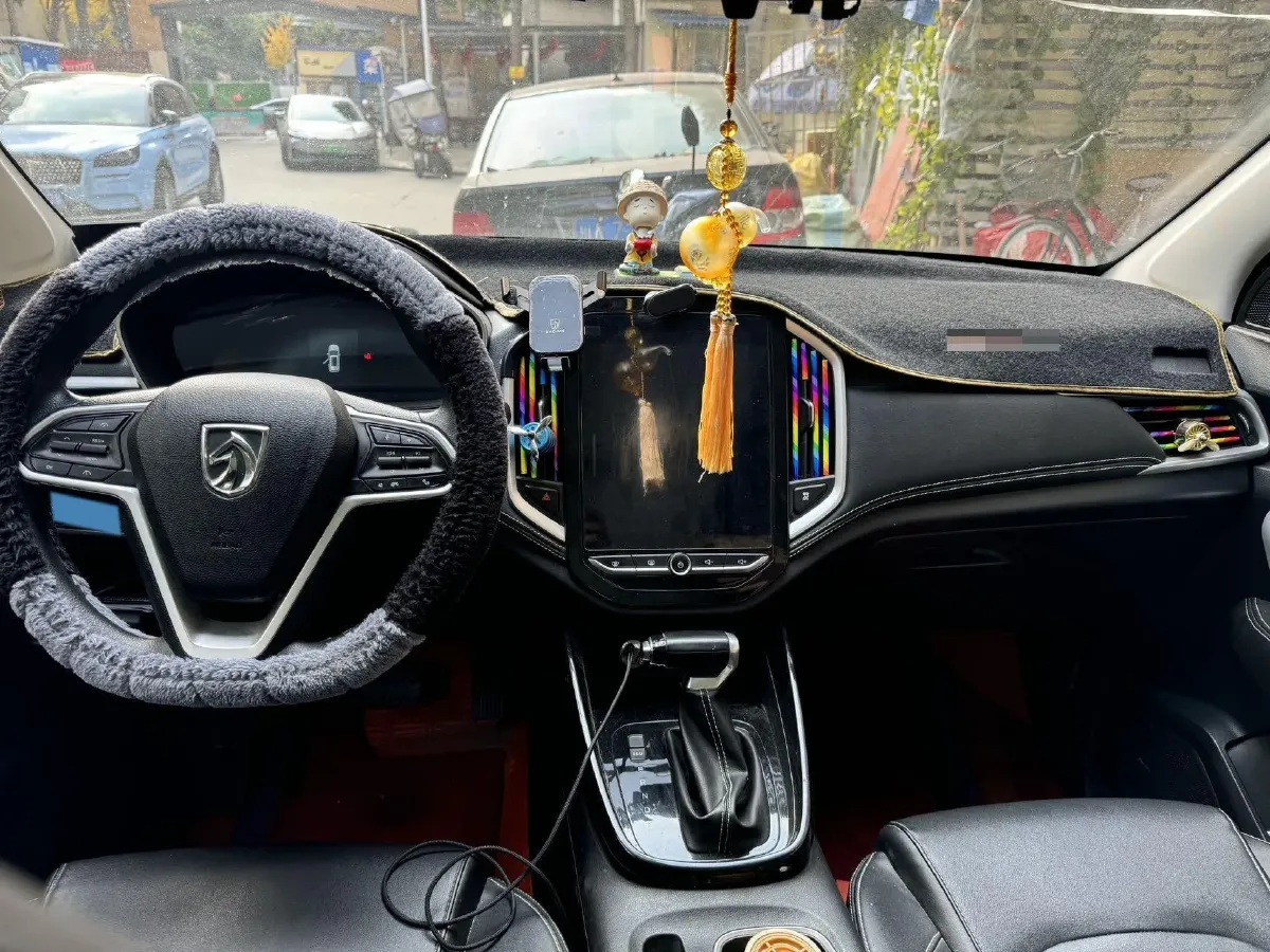 2020 HanTeng X7 1.5T 156HP L4 6AT,autocango,china used car exporter,china ev exporter,chinese used car exporter,chinese used ev exporter