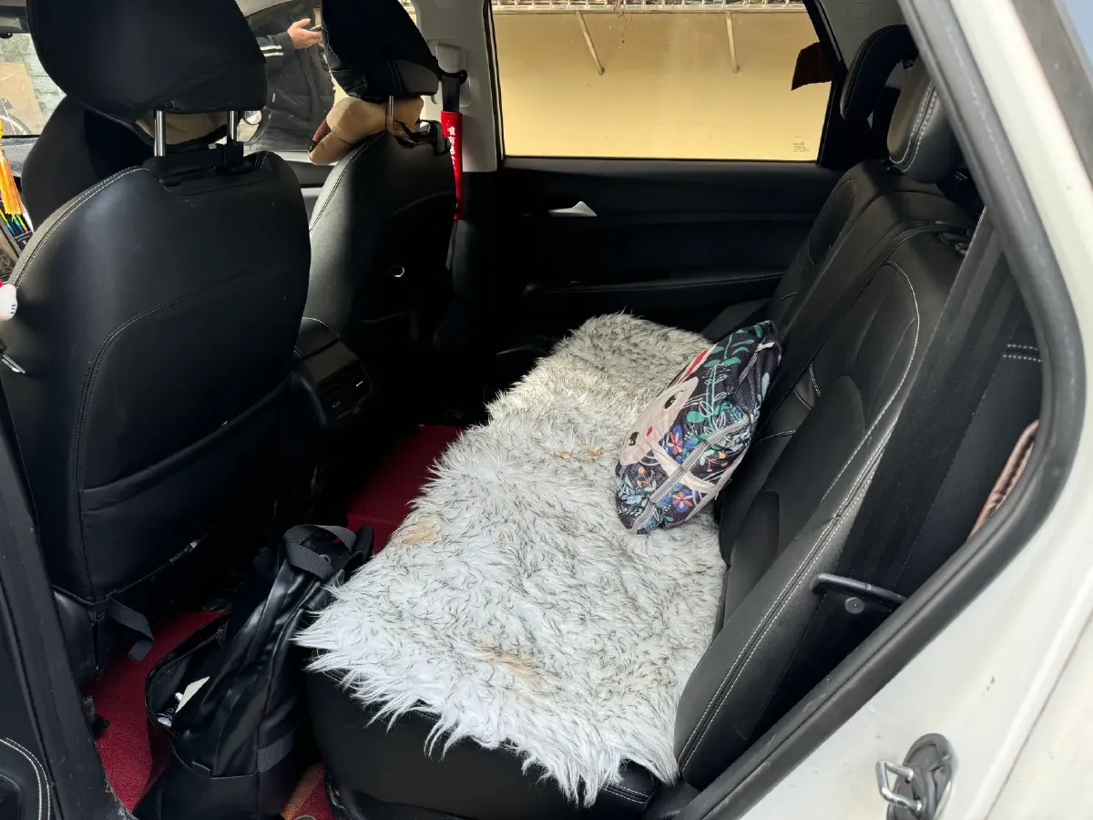 2020 HanTeng X7 1.5T 156HP L4 6AT,autocango,china used car exporter,china ev exporter,chinese used car exporter,chinese used ev exporter