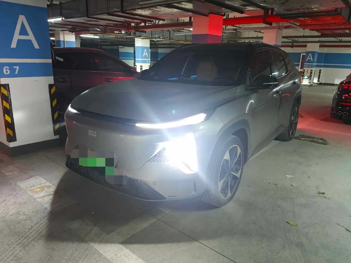 2023 Geely Galaxy L7 1.5T 163HP L4 3DHT PHEV 18.7KWH