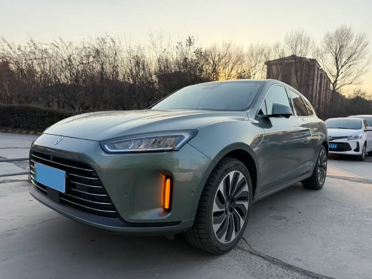 2022 AITO AITO M5 Range Extended 125HP REEV 40KWH