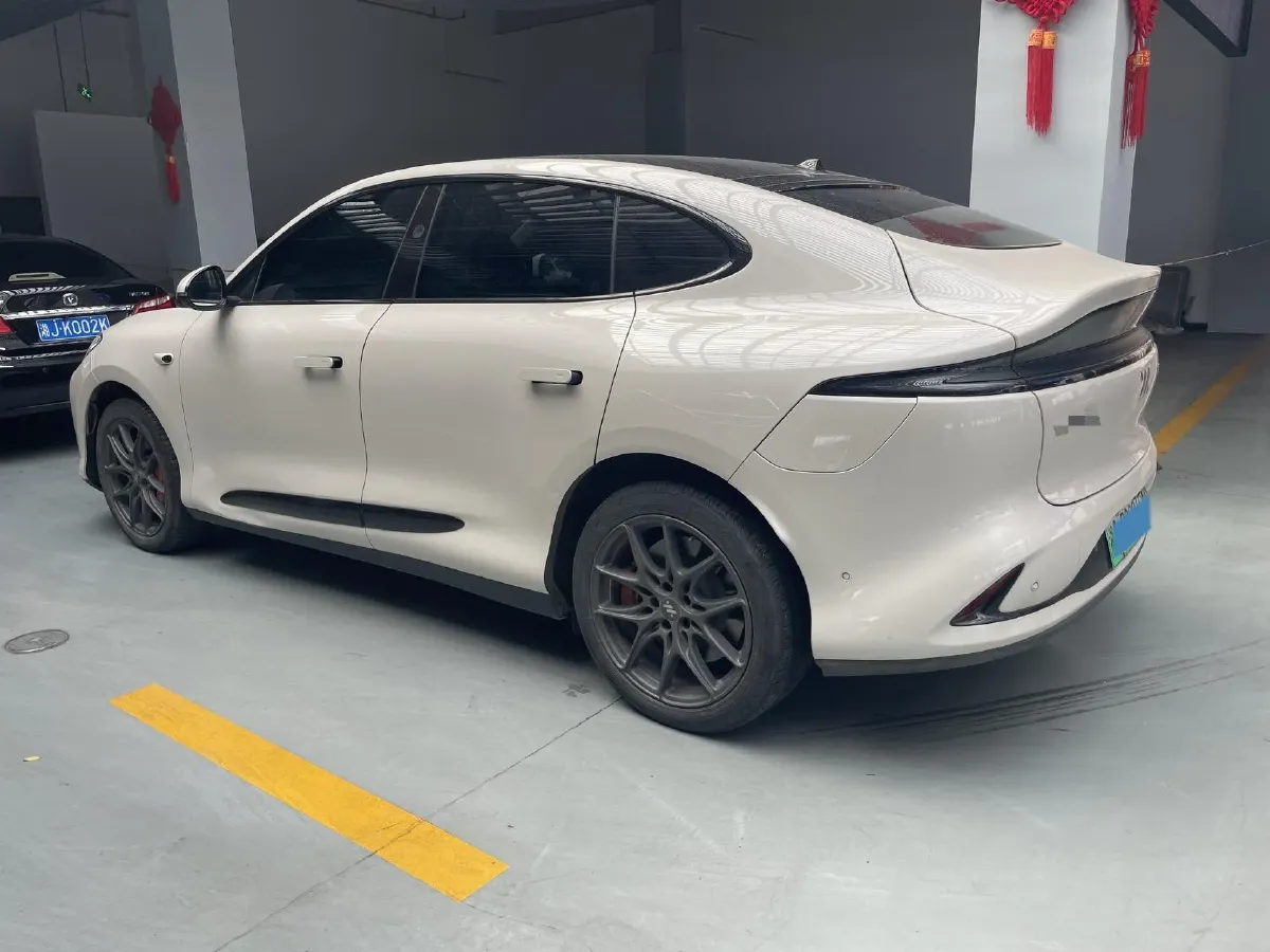 2023 IM LS6 BEV 90KWH,autocango,china used car exporter,china ev exporter,chinese used car exporter,chinese used ev exporter